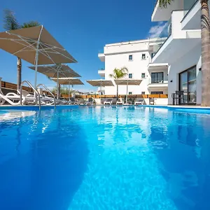 Absolute Hotel