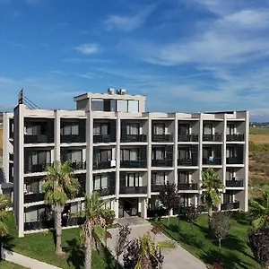 Szálloda Amber Albania, Spille